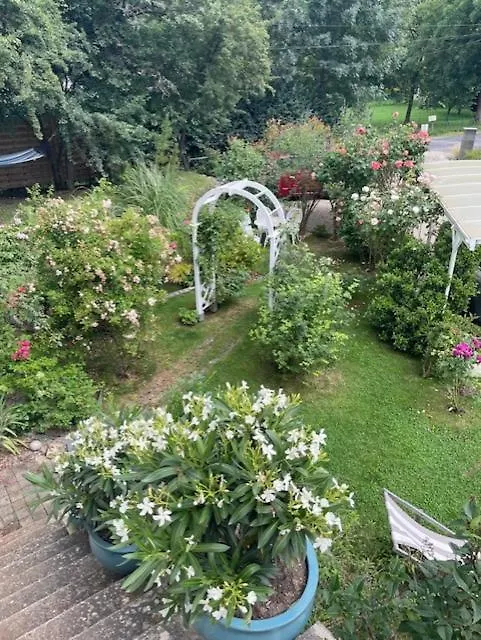 La Bastide Bed & Breakfast Rosieres  0*, Rosieres (Haute-Loire) France
